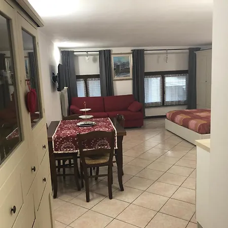 Nel Centro Storico Di Vincent Saint-Vincent